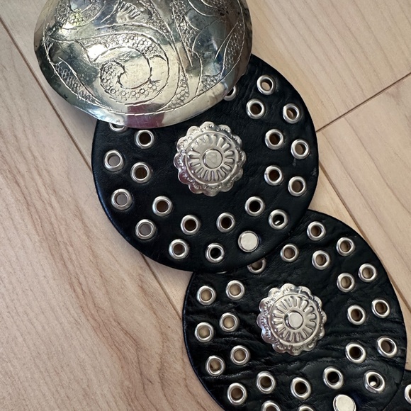 Handmade Moroccan Leather Concho Belt – Black & Silver Boho Western Cowgirl - Picture 4 of 7